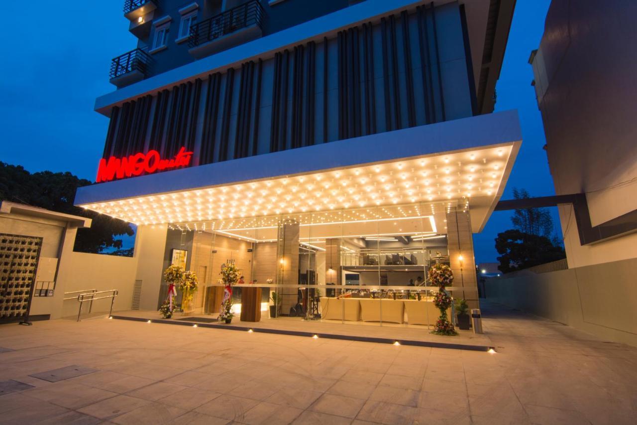Mango Suites Cauayan Exterior photo