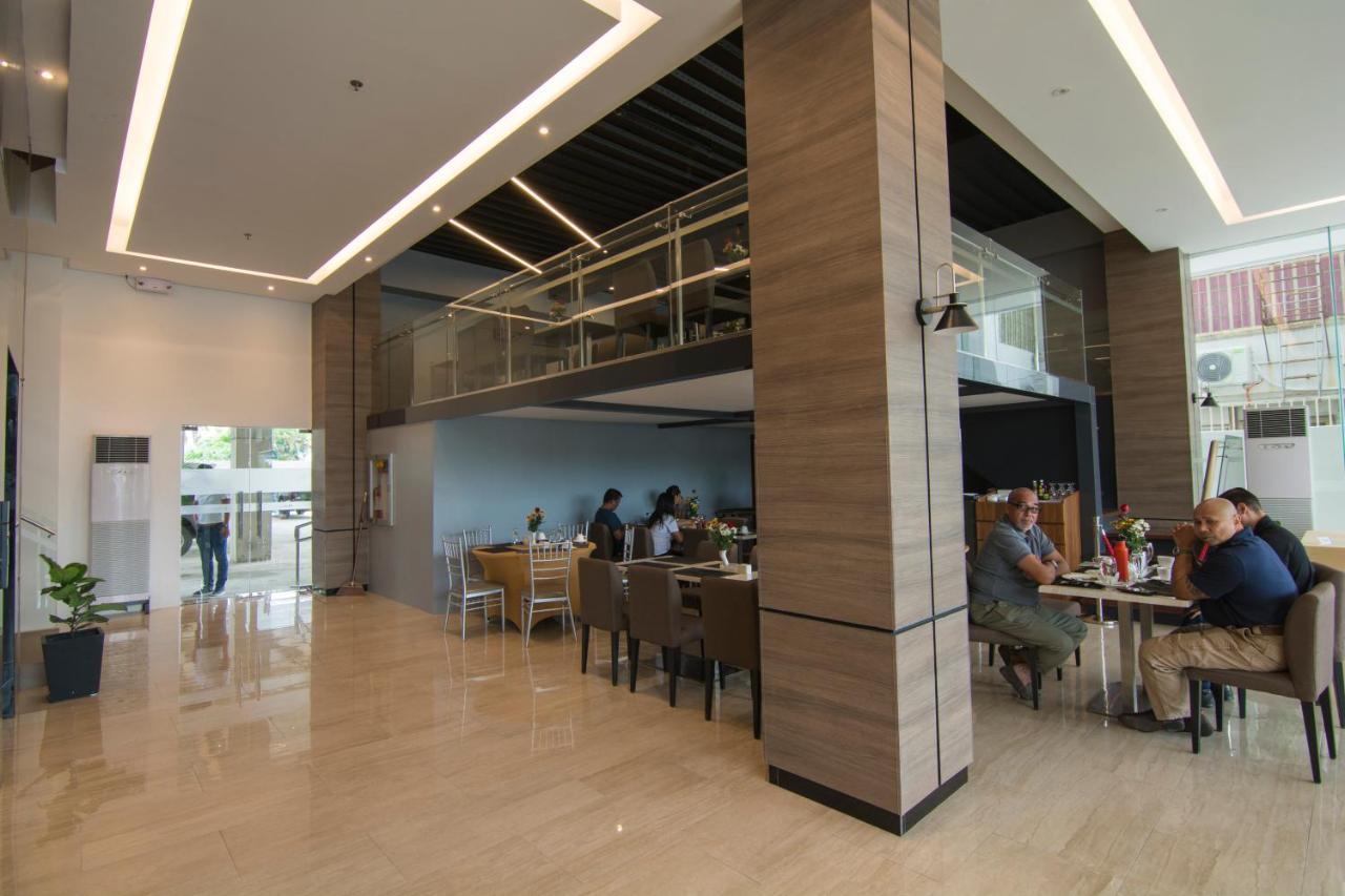 Mango Suites Cauayan Exterior photo