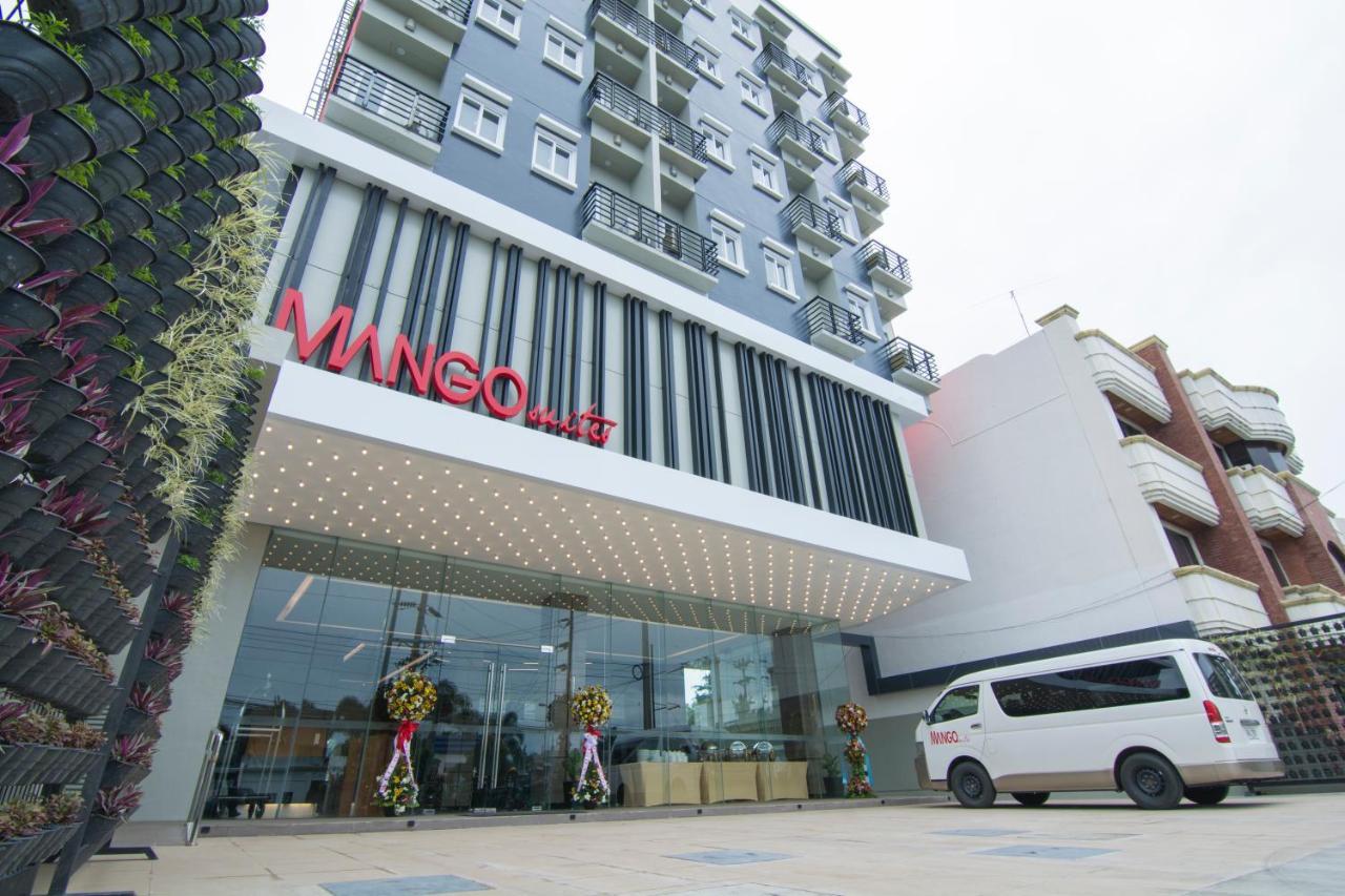 Mango Suites Cauayan Exterior photo