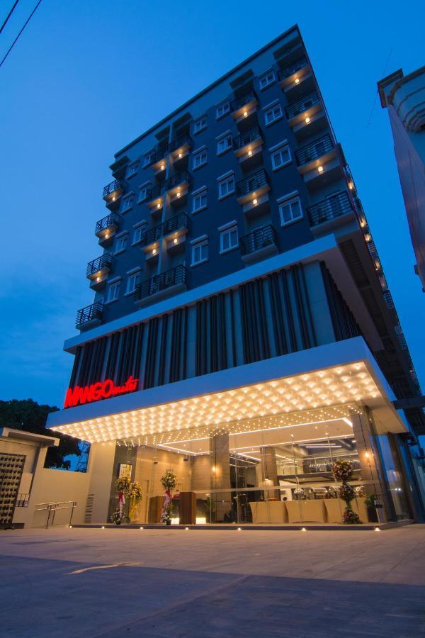 Mango Suites Cauayan Exterior photo